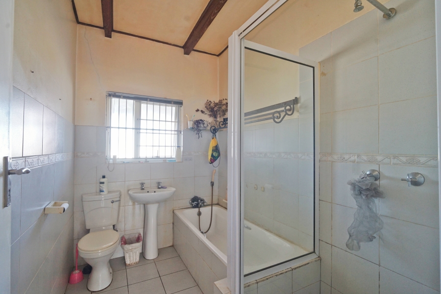 4 Bedroom Property for Sale in Kidds Beach Eastern Cape